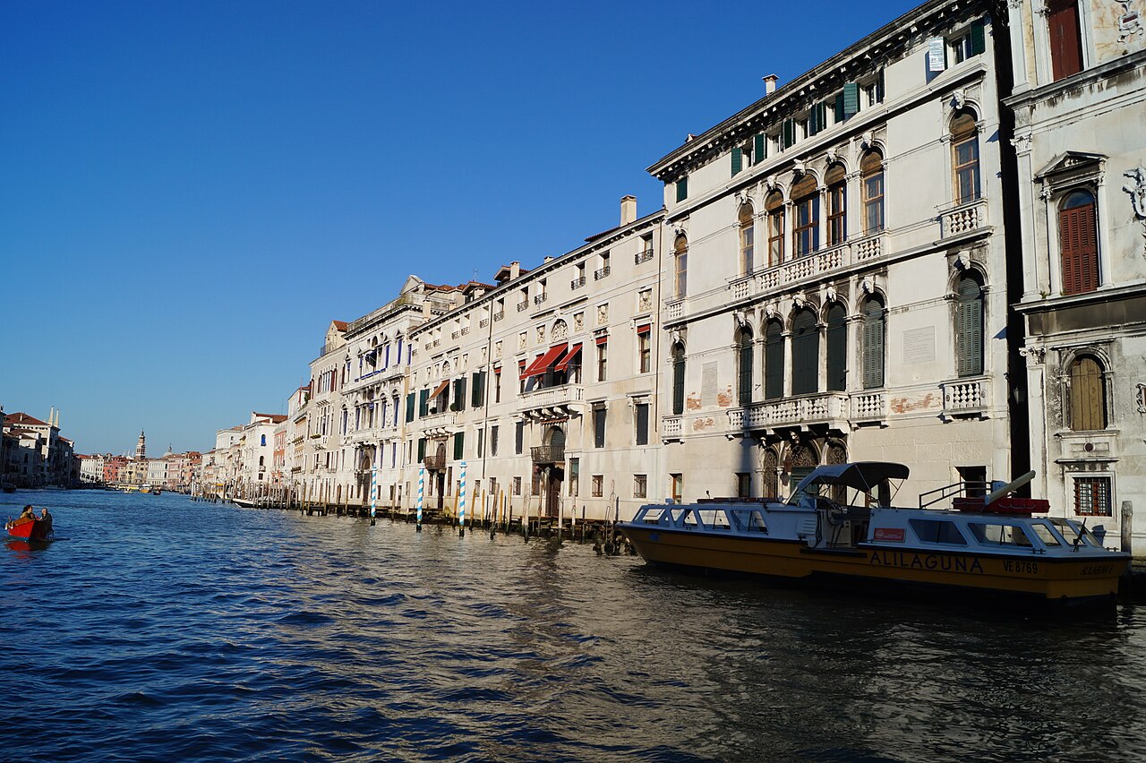 Palazzo Mocenigo (Museo del Profumo)